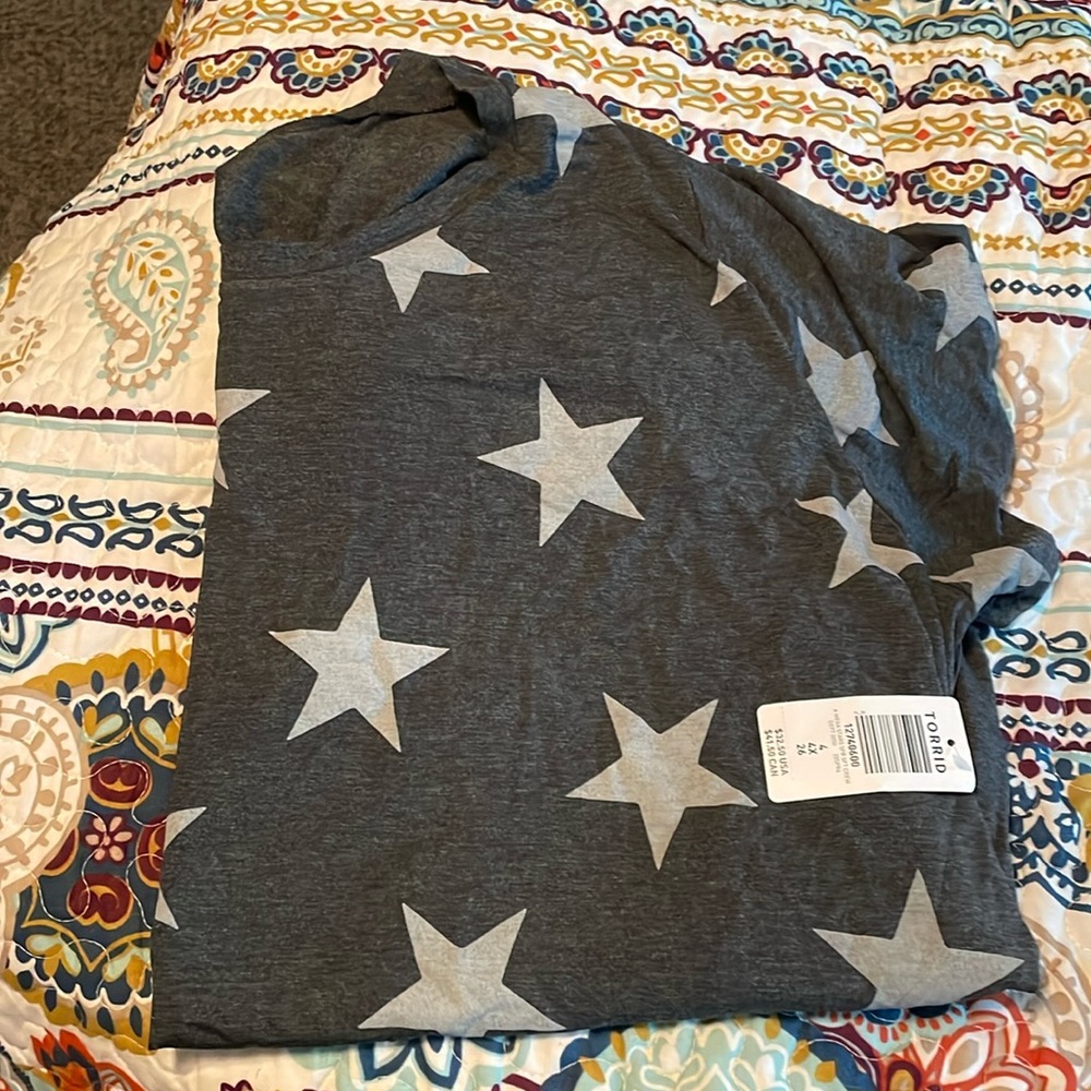 Torrid grey star tee